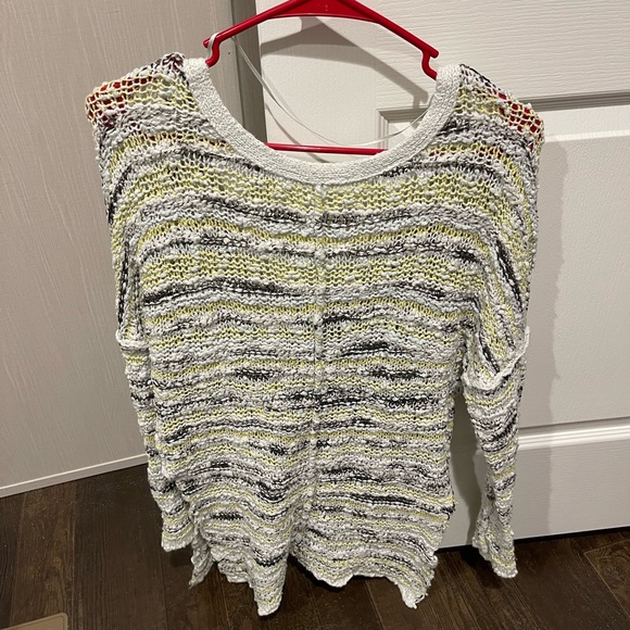 Free People popcorn sweater - Picture 2 of 3